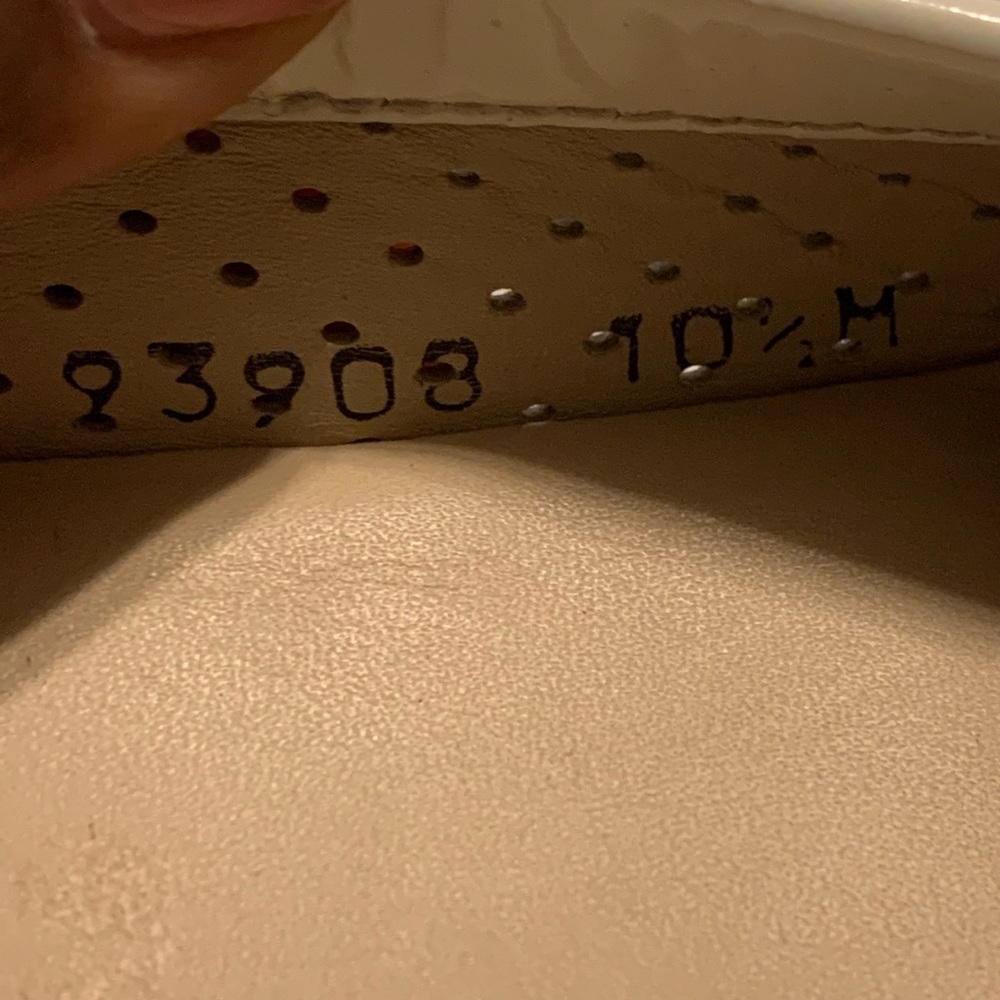 Stuart Weitzman Cream Color Patent Wedges - image 4